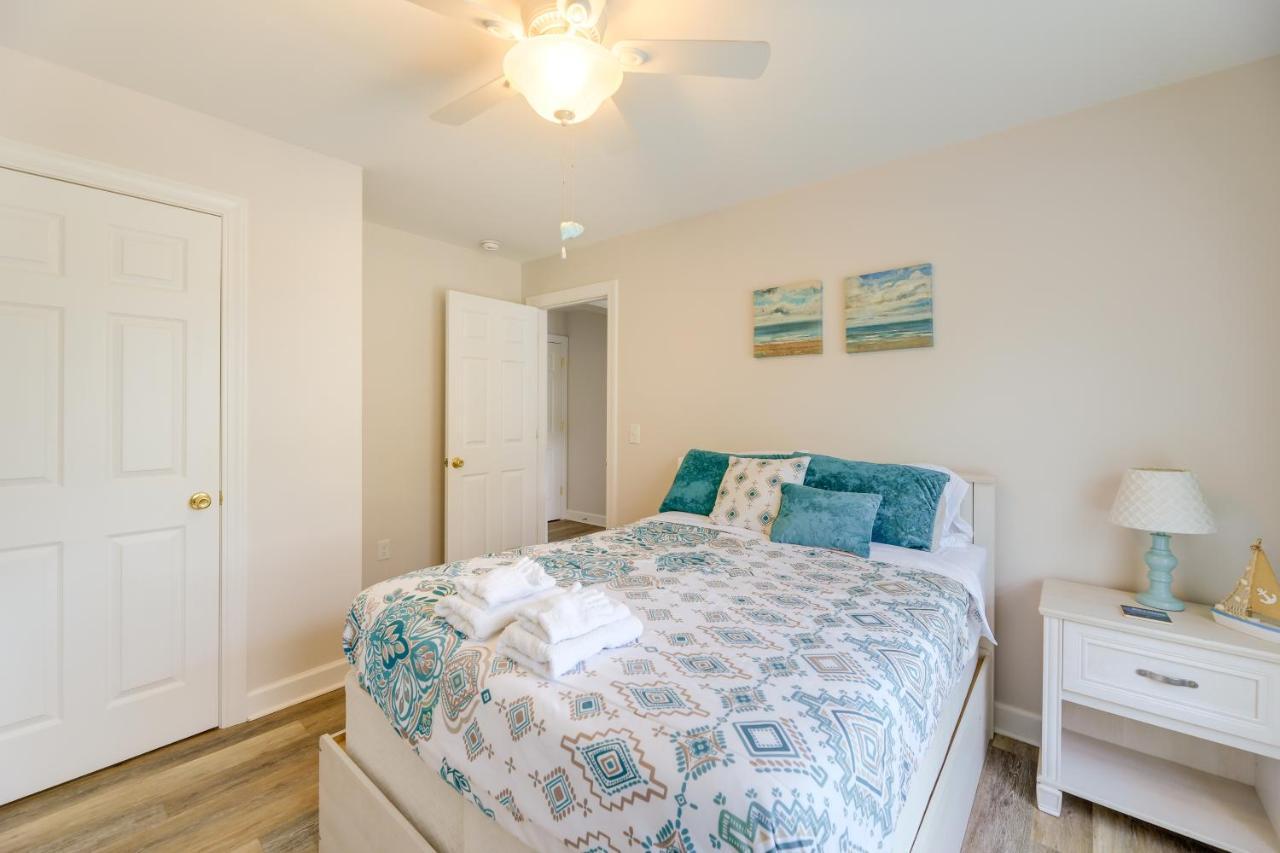 Coastal Emerald Isle Retreat With Deck And Grill! 외부 사진