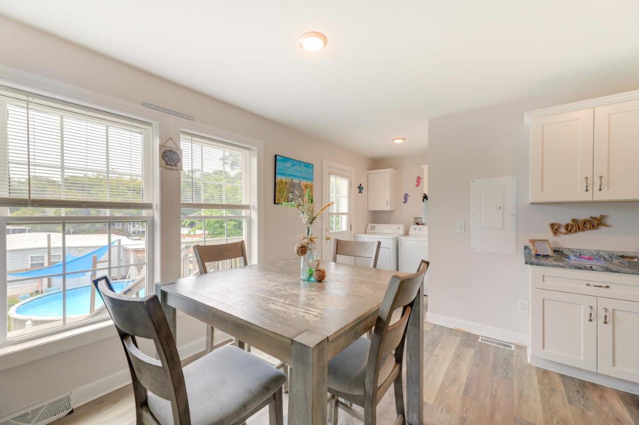 Coastal Emerald Isle Retreat With Deck And Grill! 외부 사진