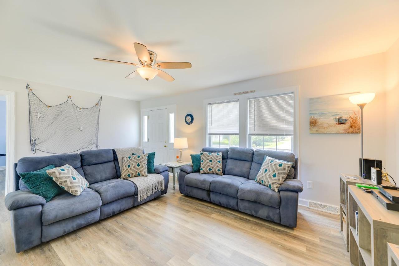 Coastal Emerald Isle Retreat With Deck And Grill! 외부 사진